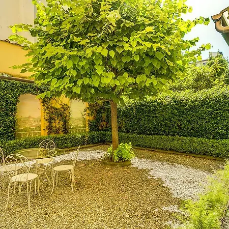 فيرنتسه سويت بيت ضيافة 4*